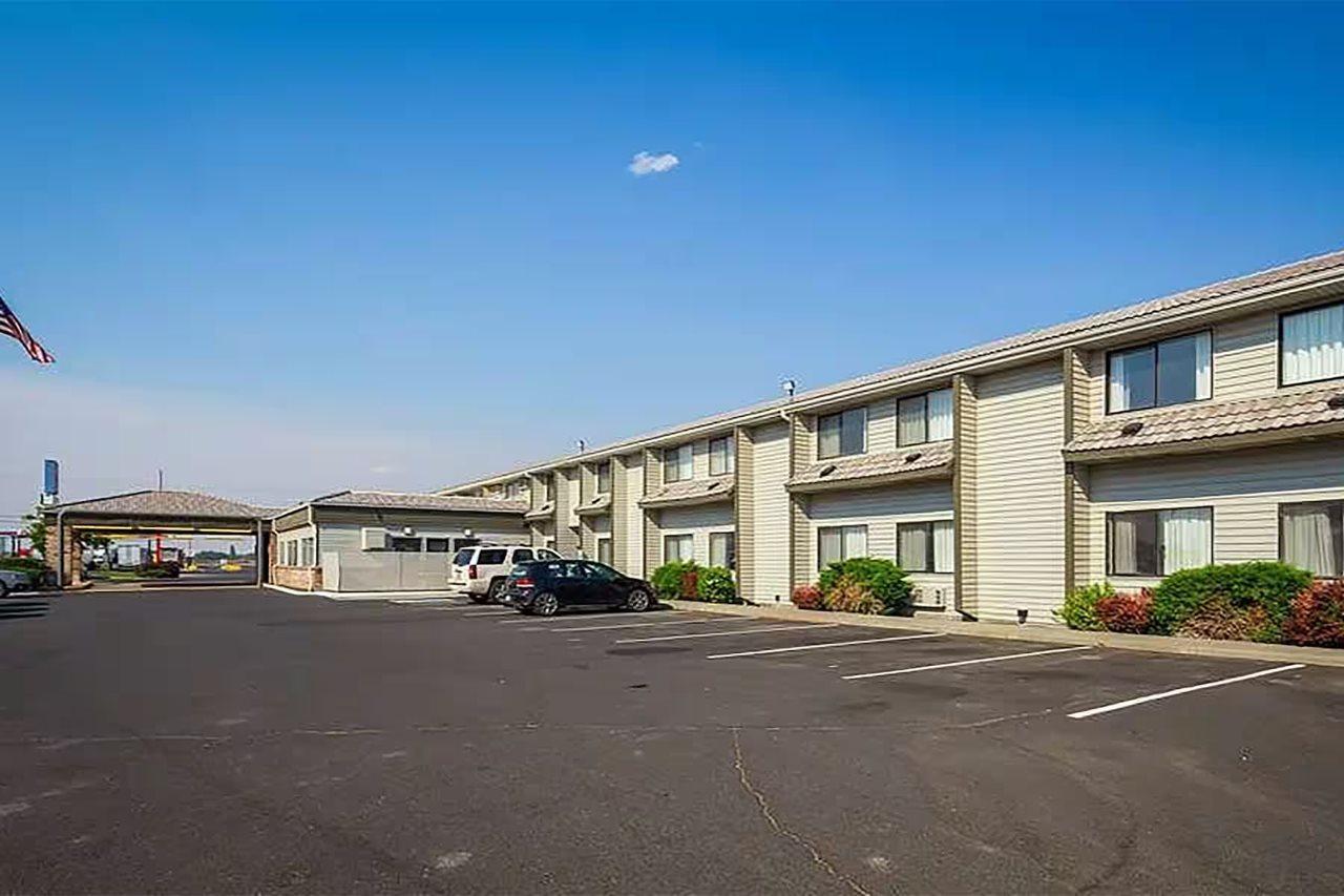 Baymont By Wyndham Moses Lake Ngoại thất bức ảnh