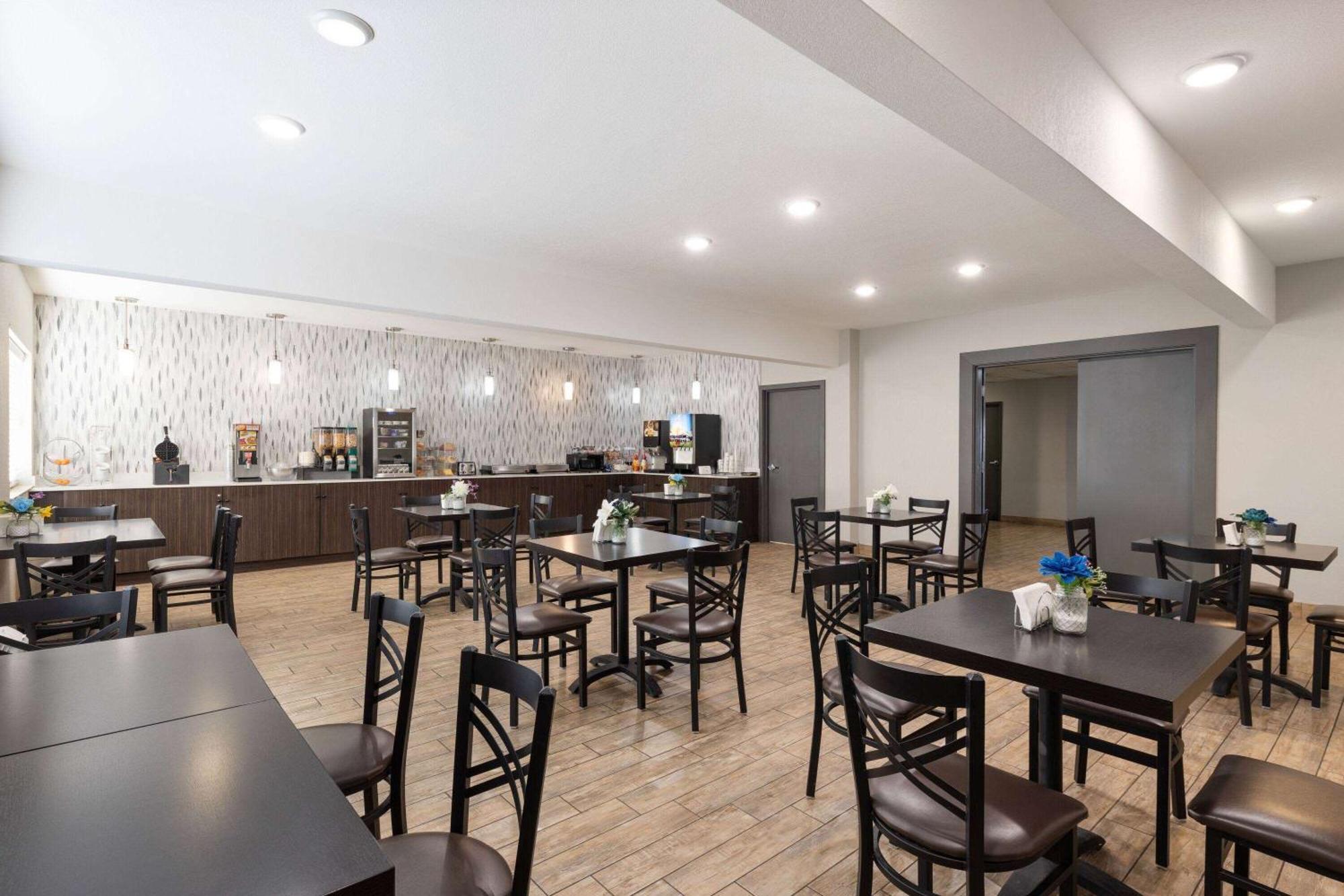 Baymont By Wyndham Moses Lake Ngoại thất bức ảnh
