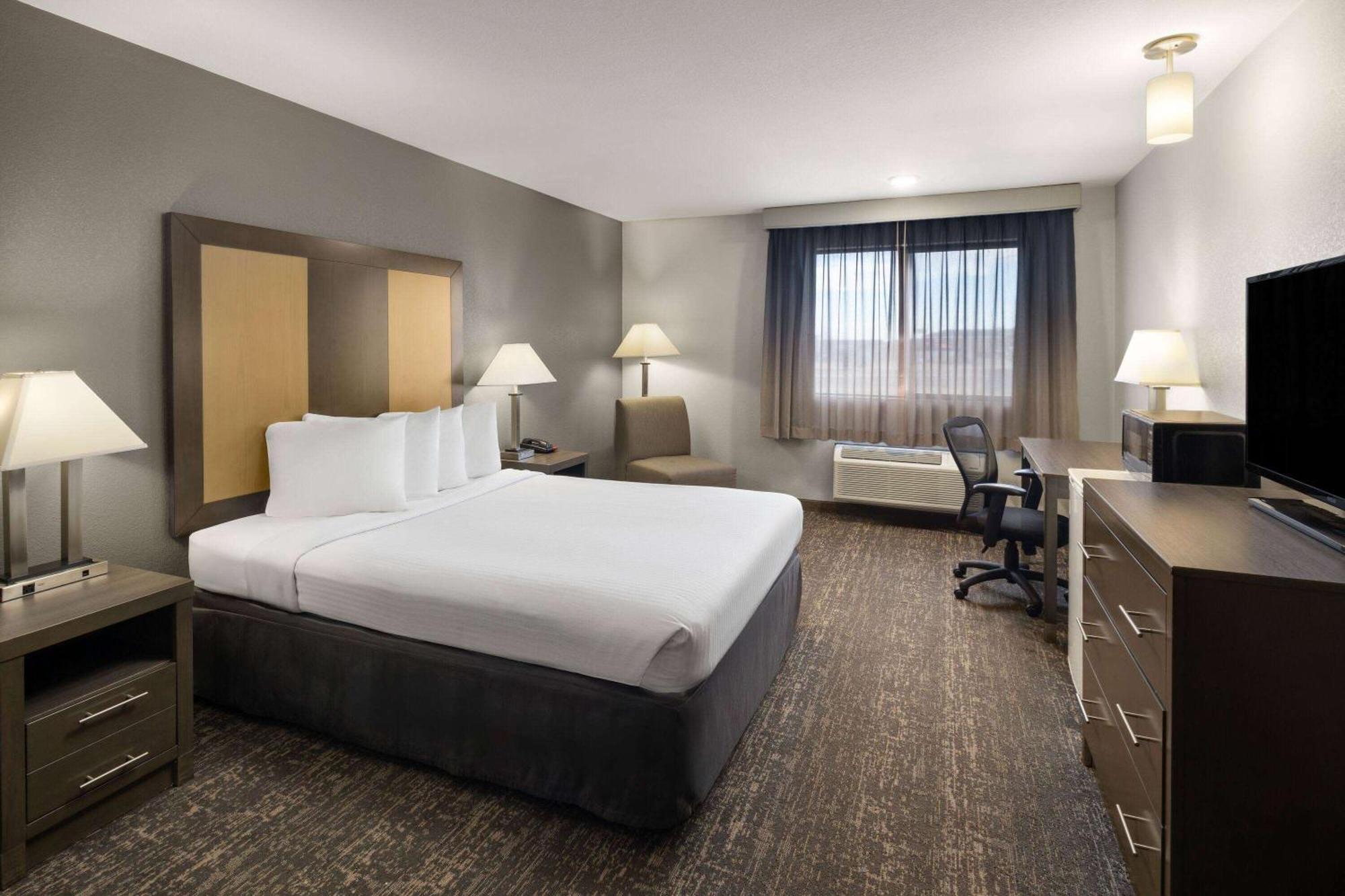 Baymont By Wyndham Moses Lake Ngoại thất bức ảnh